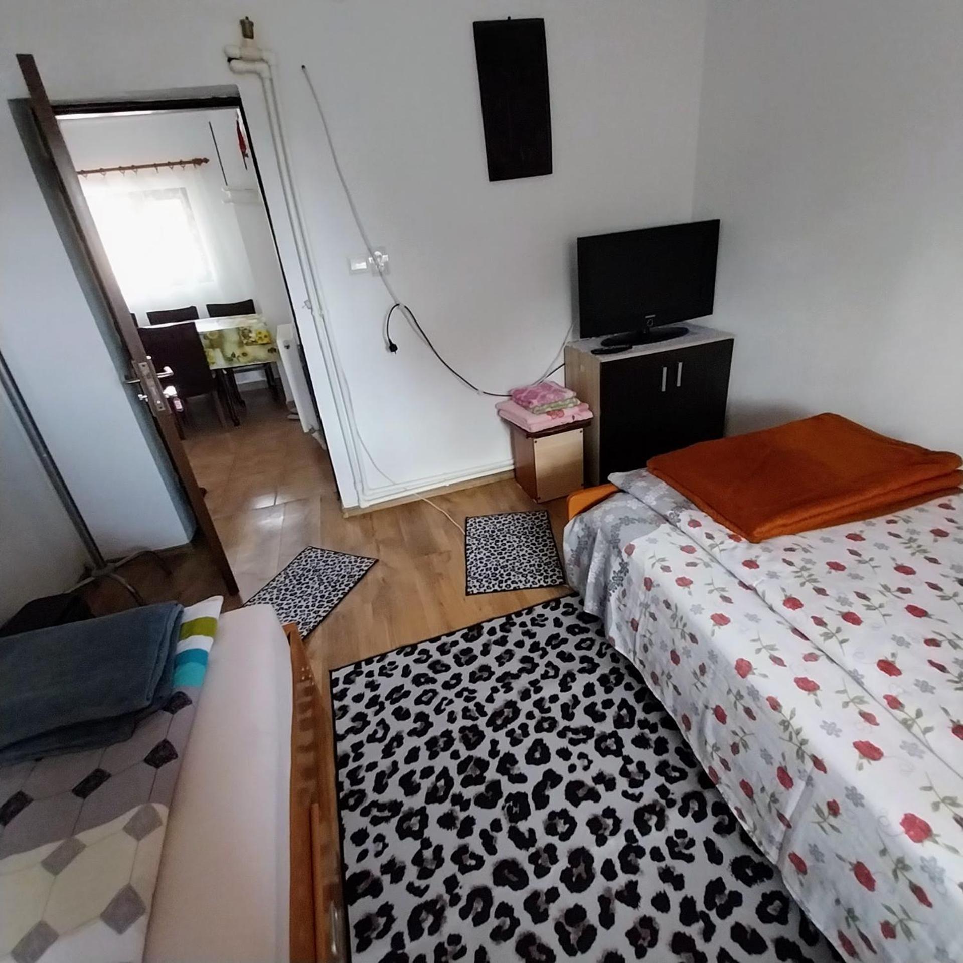 Casa Andreea 호텔 Novaci-Străini 외부 사진